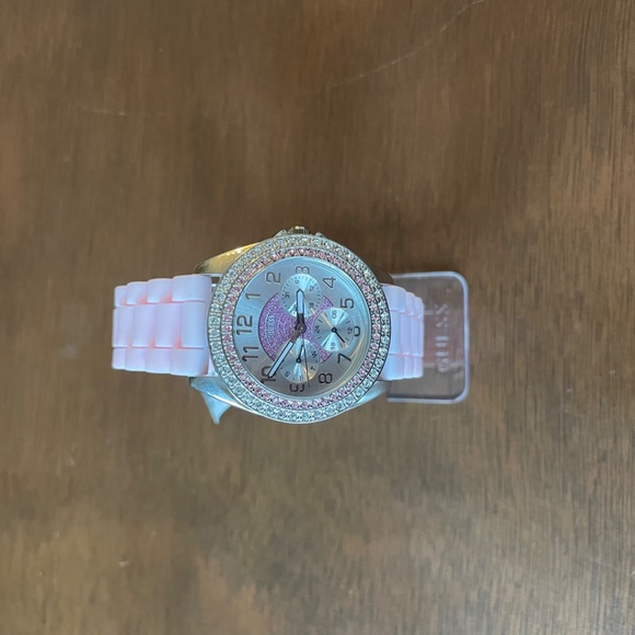 Brand New Womens Pink Sparkle Guess Watch